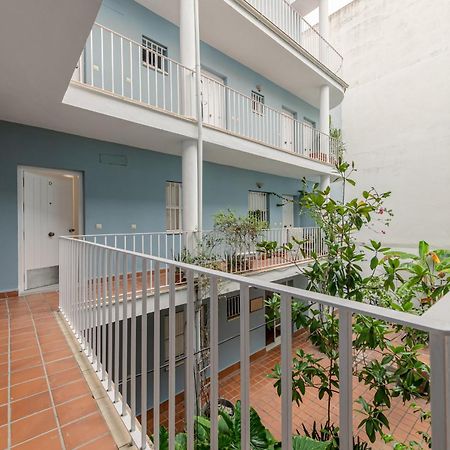 Isg Apartments Becquer Free Parking Inside The Building Sevilla Exterior foto