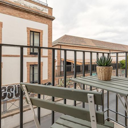 Isg Apartments Becquer Free Parking Inside The Building Sevilla Exterior foto