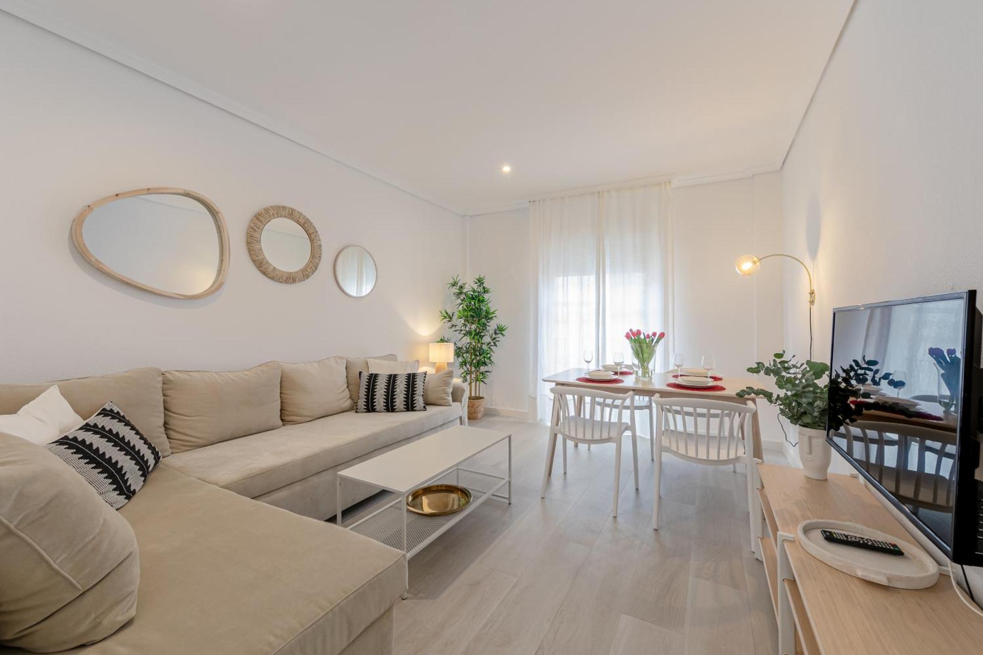 Isg Apartments Becquer Free Parking Inside The Building Sevilla Exterior foto